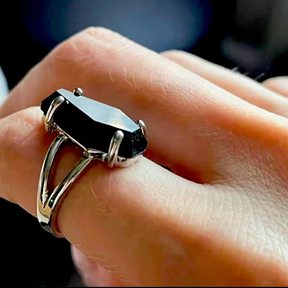 Goth ⚰️ 💍